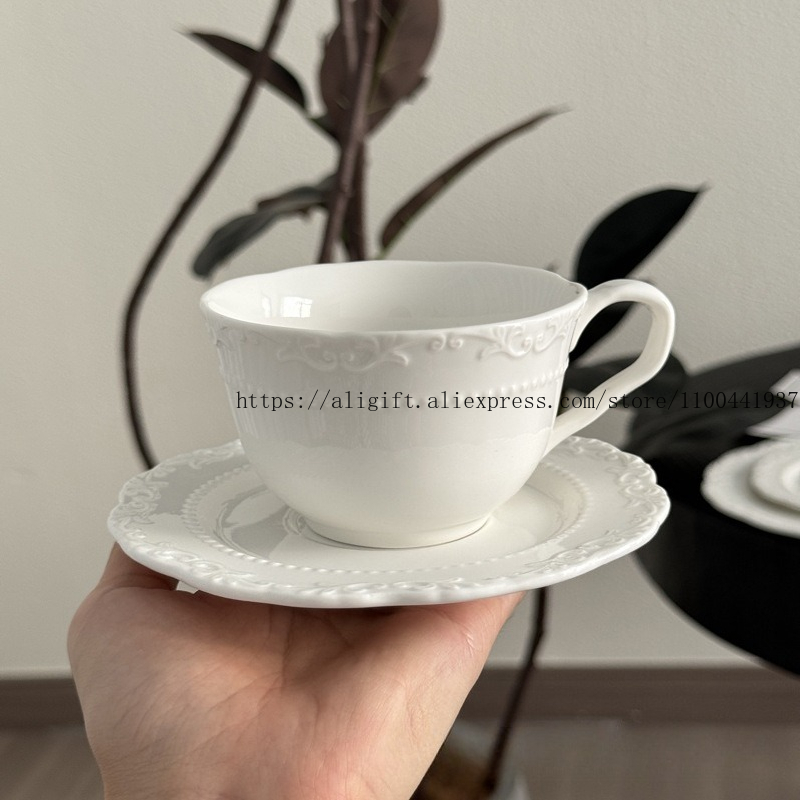 프렌치 라이트 럭셔리 양각 꽃무늬 커피 컵과 접시 세트 - Tea Coffee Pot Set 리뷰 및 가격