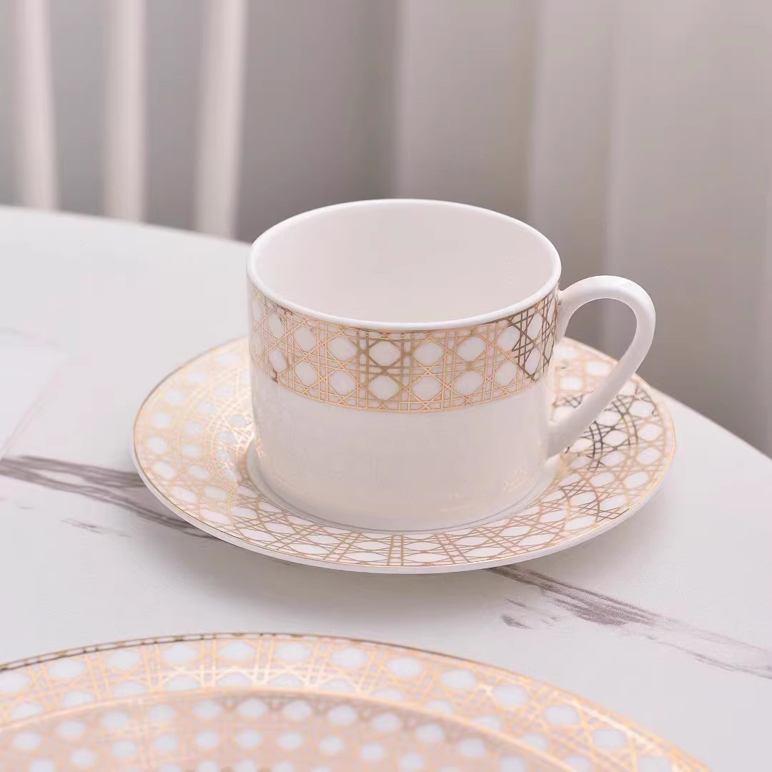 유럽풍 고급스러운 심플 골드 테두리 본차이나 디홈 커피 - Coffee Tea Love 리뷰 및 가격